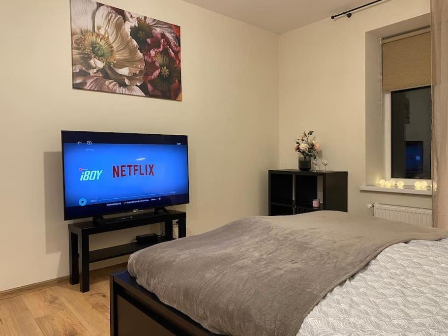 Apartment Cozy Near Center *